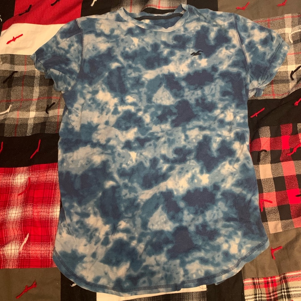 Hollister Curved Hem Tee